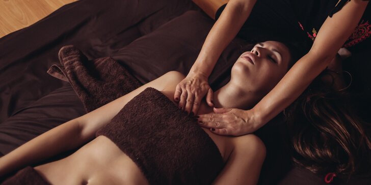 Smyslná celotělová tantra masáž uzpůsobená vašim potřebám: 60-120 minut hýčkání
