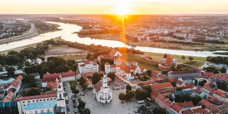 Vilnius, hlavní město Litvy: ubytování ve 4* hotelu se snídaní, exkurze s průvodcem i transfer z letiště