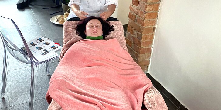Vstup do sauny a vířivky a masáž hlavy Access Bars pro 1 nebo 2 osoby