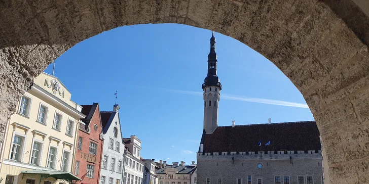 Tallinn, hlavní město Estonska: ubytování ve 4* hotelu se snídaní, exkurze s průvodcem i transfer z letiště