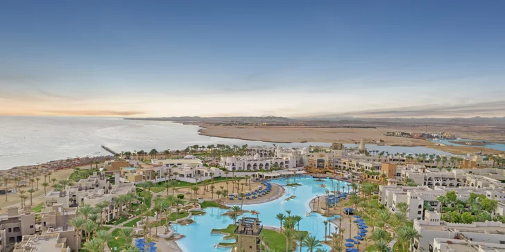 Egypt all inclusive vč. letenky: 4* hotel PickAlbatros Oasis Port Ghalib s bazény a písčitou pláží