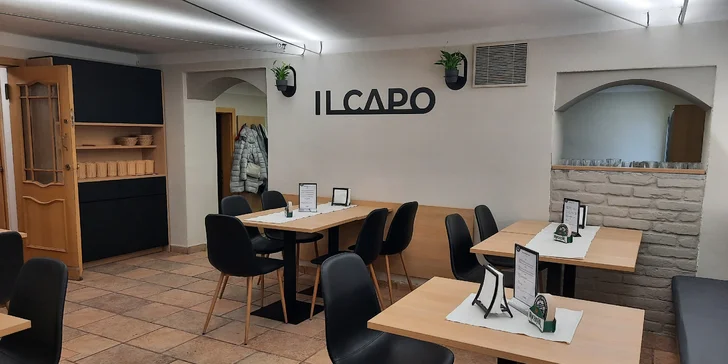 Italská restaurace s letní zahrádkou: pizza dle výběru v ceně 223-258 Kč pro 1 až 2 osoby