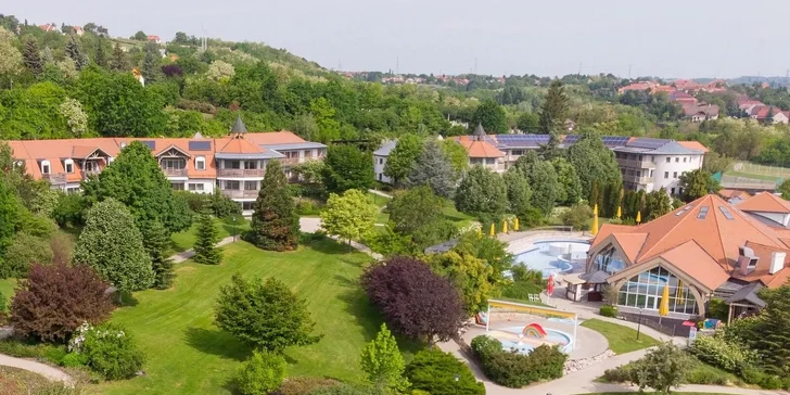 Rodinný hotel se zážitkovými lázněmi a hernou: až 2 děti zdarma, hlídání, polopenze a wellness