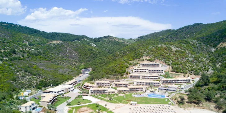 Dovolená na řeckém ostrově Thassos: 7 nocí v 5* hotelu, all inclusive strava, zpáteční letenka