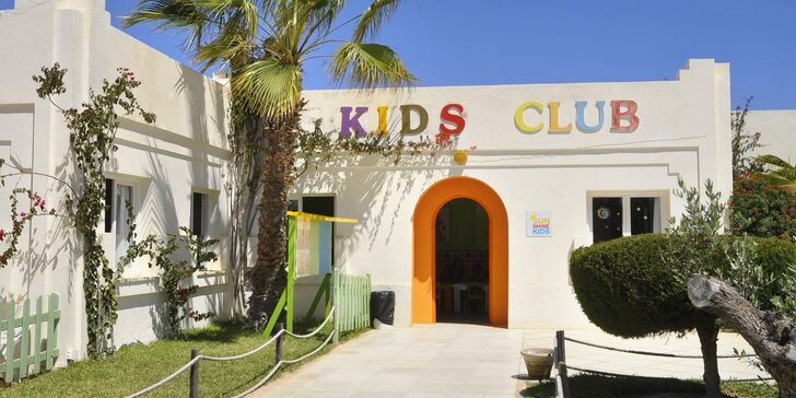 Rodinná dovolená v Tunisku: 4* Djerba Sun Beach Hotel & Spa s all inclusive a dítětem za letenku
