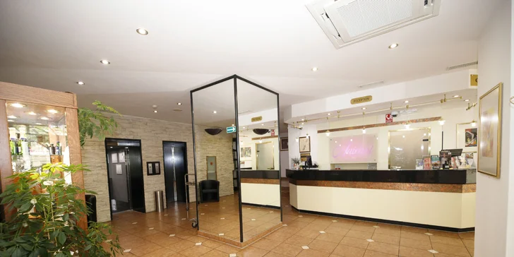 4* hotelu Ametyst: pobyt se snídaní pro dva v historické Praze