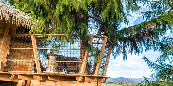 Krásný domek na stromě s velkou terasou: relax a romantika uprostřed tiché přírody