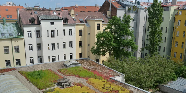 Hotel kousek od Václavského náměstí: snídaně a lahev sektu