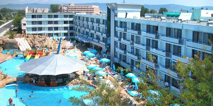 Slunečné pobřeží letecky: 4* hotel Kotva s all inclusive, bazény a aquaparkem