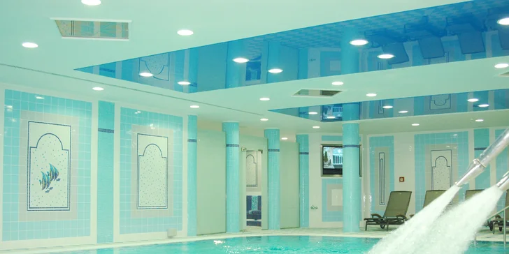 Součástí pobytu je neomezený vstup do hotelové wellness zóny.