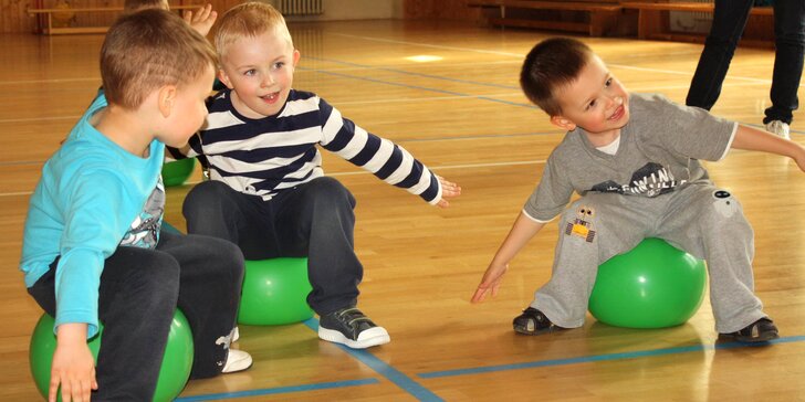 Středeční cvičení rodičů s dětmi: věkové kategorie od 6 týdnů do 5 let