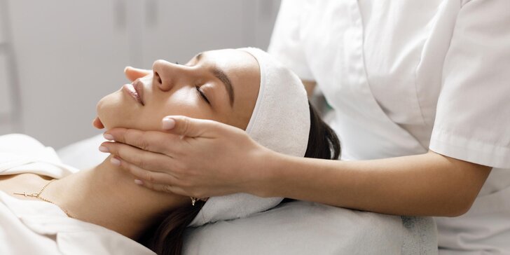 Kosmetické ošetření s ultrazvukovou špachtlí, okysličením pleti ozonizérem i masáží