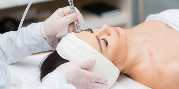 Kosmetické ošetření s ultrazvukovou špachtlí, okysličením pleti ozonizérem i masáží