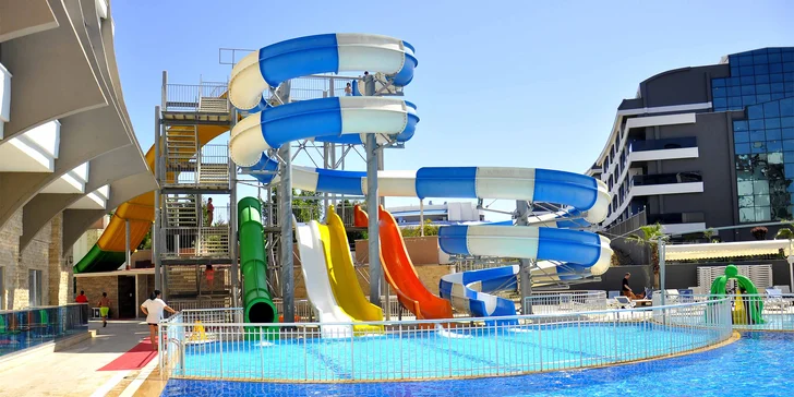 5* resort v Turecku: all inclusive vč. nápojů, aquapark a moře jen 600 m