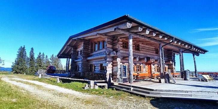 Na výlety a kola do rakouských Alp: krásná horská chata u jezírka a se snídaní