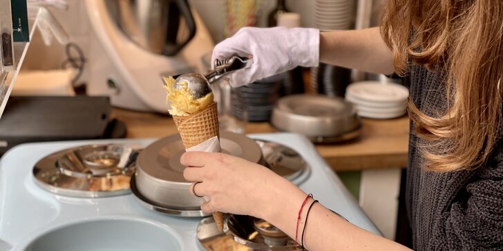Domácí italská zmrzlina a káva pro 1–2 os. nebo až 1000 g zmrzliny v boxu