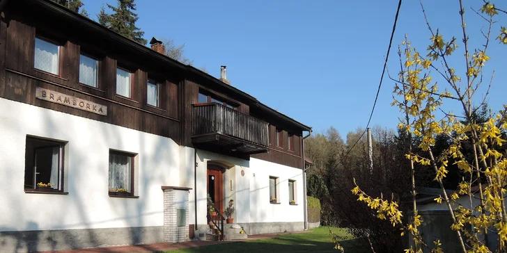 Apartmány v Jizerkách až pro 6 osob: dárek, lahev sektu na pokoji, zahrada, gril, dětské hřiště
