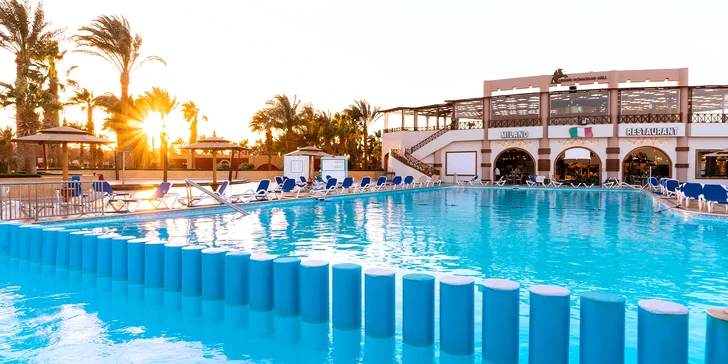 All inclusive dovolená v Hotel Aladdin Beach Resort: ubytování, jídlo i pití a dítě za letenku