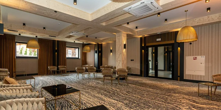 Pobyt v moderním hotelu jen 2 km od vyhlášené ulice Krupówki, sleva na vstup do aquaparku