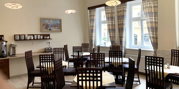 Relaxační pobyt v Karlových Varech: snídaně a vstup do bazénů hotelu Thermal a saunového světa
