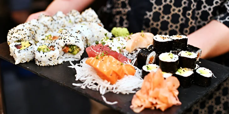 Sushi sety s klasickými i speciálními rolkami: 24–44 maki, nigiri, sashimi i uramaki