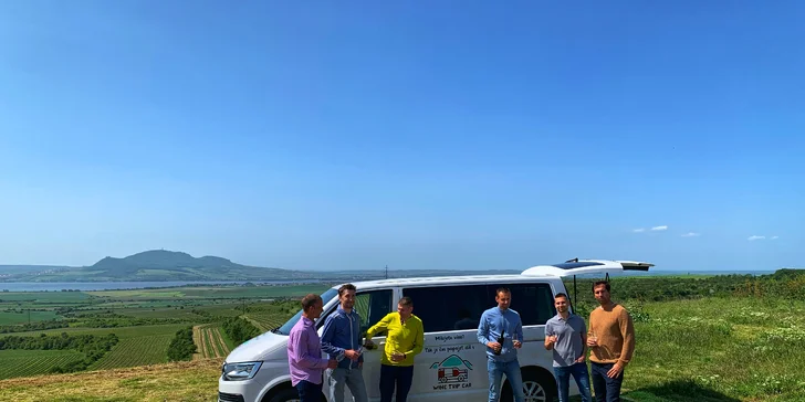 Výlet za degustací vína na jižní Moravě nebo v Rakousku ve Wolkswagen Caravelle