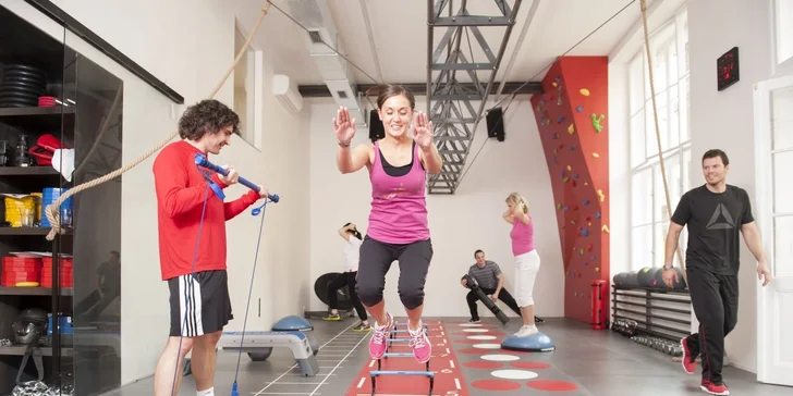 Vánoční fitness poukaz na cvičení, výživové poradenství a masáž nebo fyzioteparii