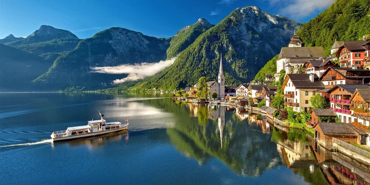 Výlet k rakouským jezerům Hallstatt a Gosausee: projížďka lodí i prohlídka městečka a výhled na Dachstein