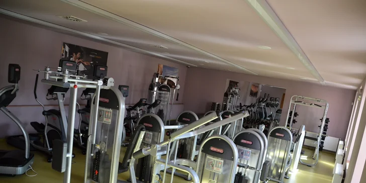 Po celou dobu pobytu máte i neomezený vstup do hotelového fitness s moderními stroji StarTrac.