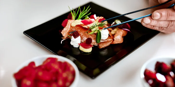 V pátek za kulinářským zážitkem: menu s lososem, slávkami a citrusovým dezertem