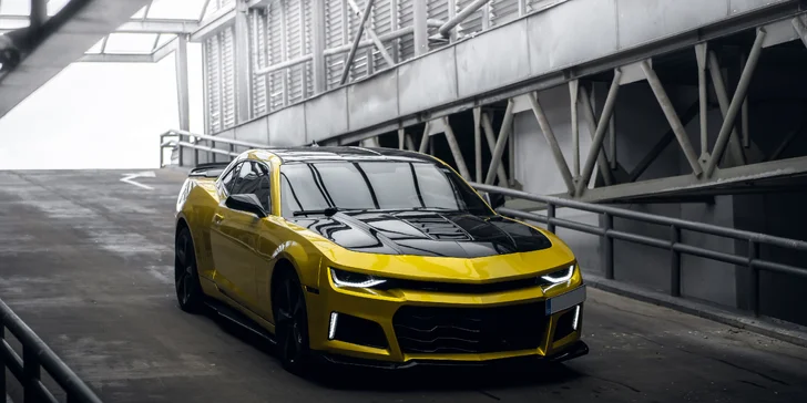 Brutální žihadlo Chevrolet Camaro SS: spolujízda i řízení na pár minut i pronájem na celý den