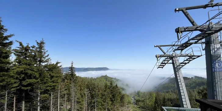 Pobyt na chatě v Beskydech: pokoje se společnou i vlastní koupelnou, snídaně či polopenze, wellness