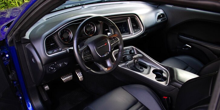 Pořádná jízda: Dodge Challenger 5.7 V8 HEMI blue na 12 či 24 hodin