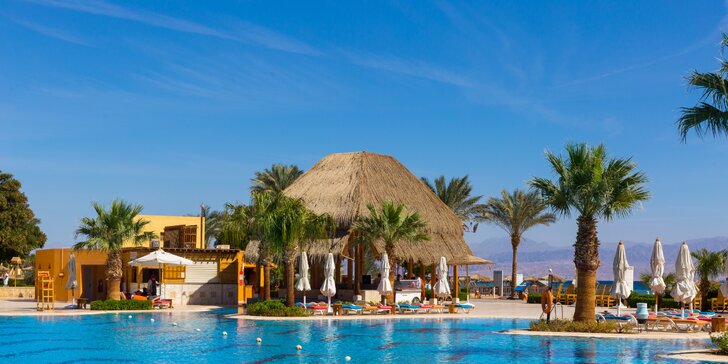 All inclusive dovolená v Egyptě vč. letenky: 5* hotel Strand Taba Heights Beach s bazény přímo u pláže