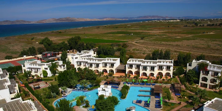 Zájezd do 4* hotelu Gaia Royal Resort na řeckém ostrově Kos: all inclusive i dítě za cenu letenky