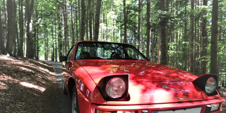 Jedinečný zážitek v Porsche 924 z roku 1978: 30–70 minut jízdy jako řidič či spolujezdec vč. paliva