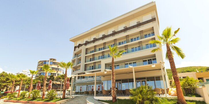 Albánie all inclusive včetně letenky: 4* hotel Amr u písečné pláže a s bazénem