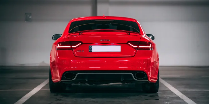 Zapůjčení sportovní Audi RS5 na 1, 3 nebo 5 hod. pro 1 osobu