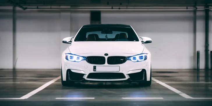 Zapůjčení žihadla BMW M4 na 1, 3 nebo 5 hod. pro 1 osobu