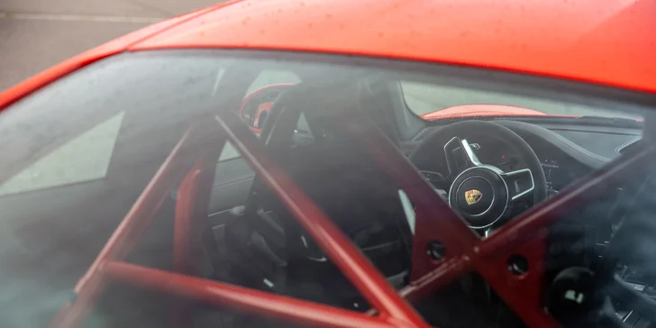 Jízda nadupaným Porsche GT3 RS: 1–4 kola na okruhu v Mostě či Brně jako řidič nebo spolujezdec