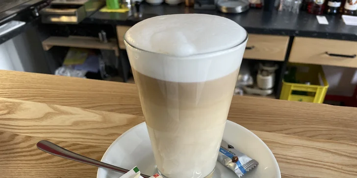 Káva podle výběru a tiramisu v kavárně Ciao Caffe Italiano pro 1 či 2 osoby