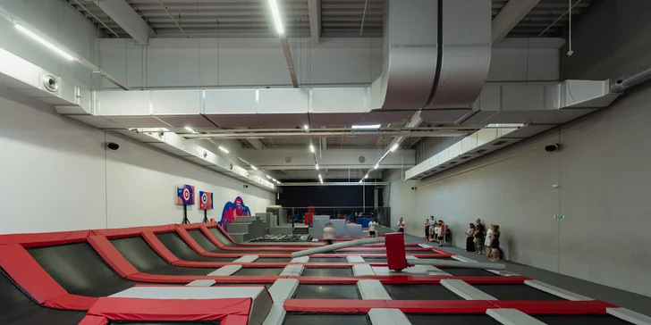 Vstupy nebo permanentky do Jump Academy Olomouc: trampolíny, ninja dráha, parkour zóna i 9D kino