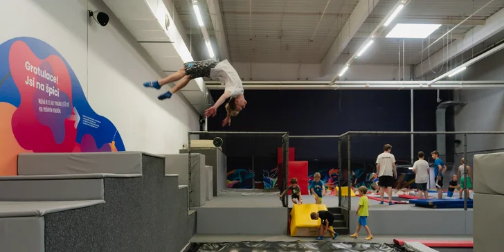 Vstupy nebo permanentky do Jump Academy Olomouc: trampolíny, ninja dráha, parkour zóna i 9D kino