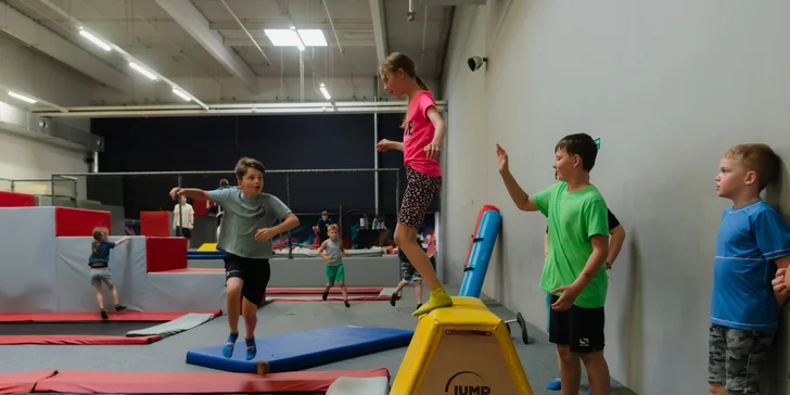 Vstupy nebo permanentky do Jump Academy Olomouc: trampolíny, ninja dráha, parkour zóna i 9D kino