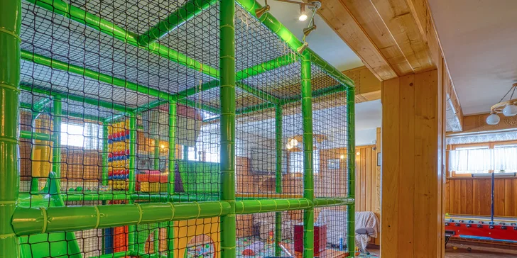 Kouzelný pobyt nedaleko Zakopaného: jídlo, neomezený wellness i zábava
