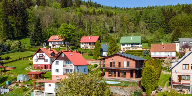 Pronájem vily ve Svobodě nad Úpou: chata v Krkonoších s bazénem a saunou, až 14 osob