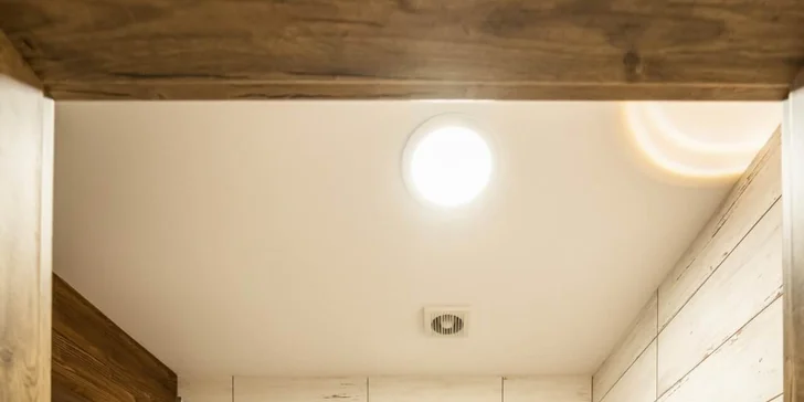 Pobyt s jízdou v sedle i povozem na koňské farmě v Jizerských horách: apartmány až pro 10 osob