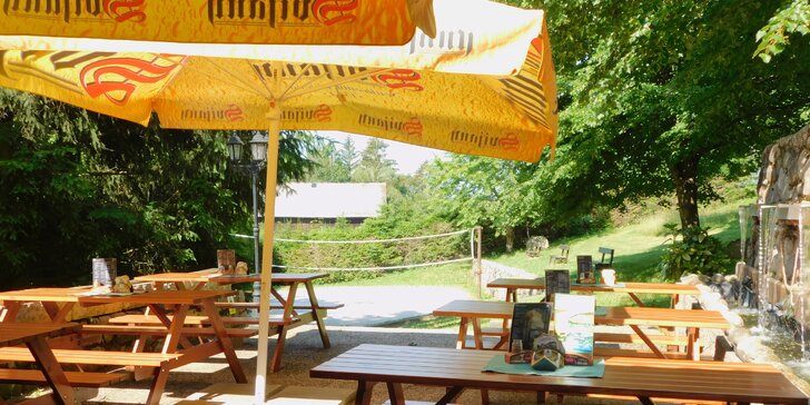 Turistická chata v Krkonoších: polopenze, bazén, ohniště i možnost rybaření a čtyřkolek