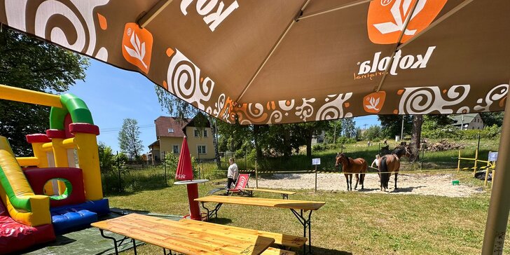 Rodinný pobyt na Bublavě v Krušných horách: pohodový baby friendly hotel se snídaní