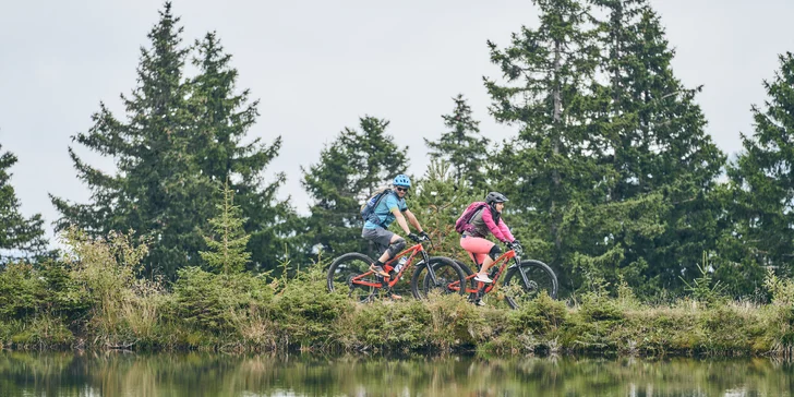 Dovolená ve slovinských Alpách: ubytování na 2–7 nocí, polopenze i elektrokola a vstup do adrenalin parku